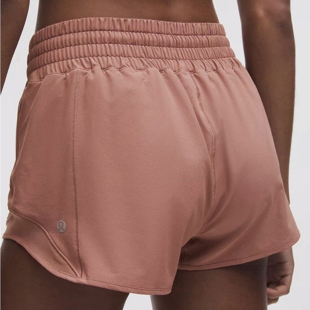 Lululemon Hotty Hot High Rise Shorts Women’s Size 10 Red Clay 2.5” Lined Run NWT